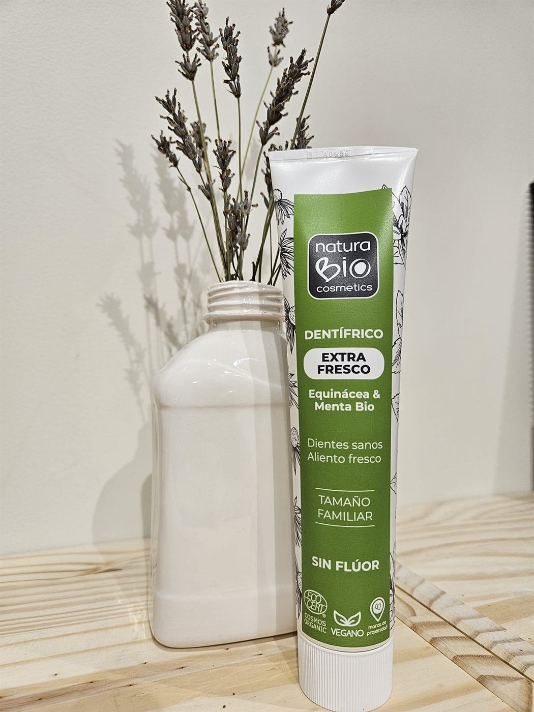 Dentífrico Natura Bio Extra Fresco, equinácea y menta, tamaño familiar