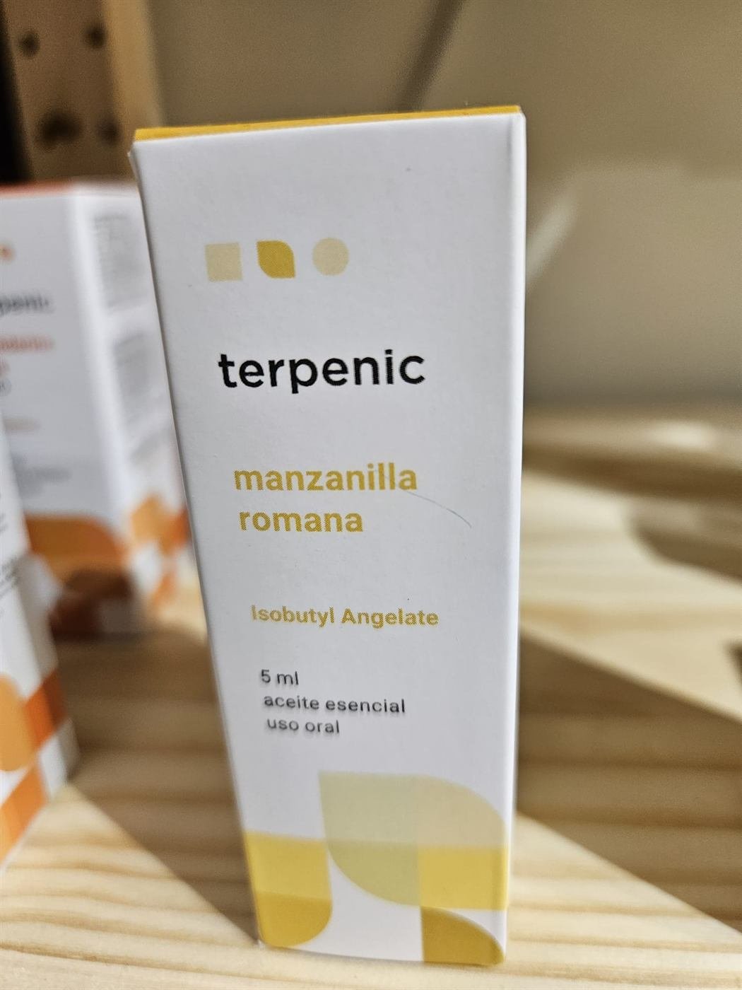 Aceite esencial de manzanilla romana BIO